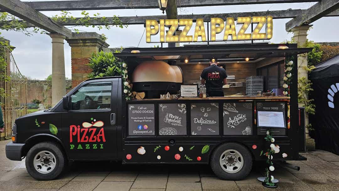 Hero image for supplier Pizza Pazzi