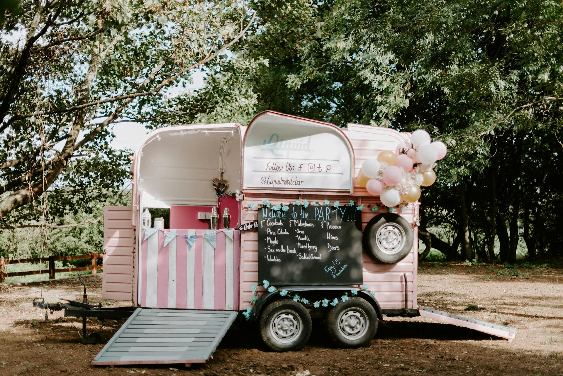 Liquid Mobile Bar