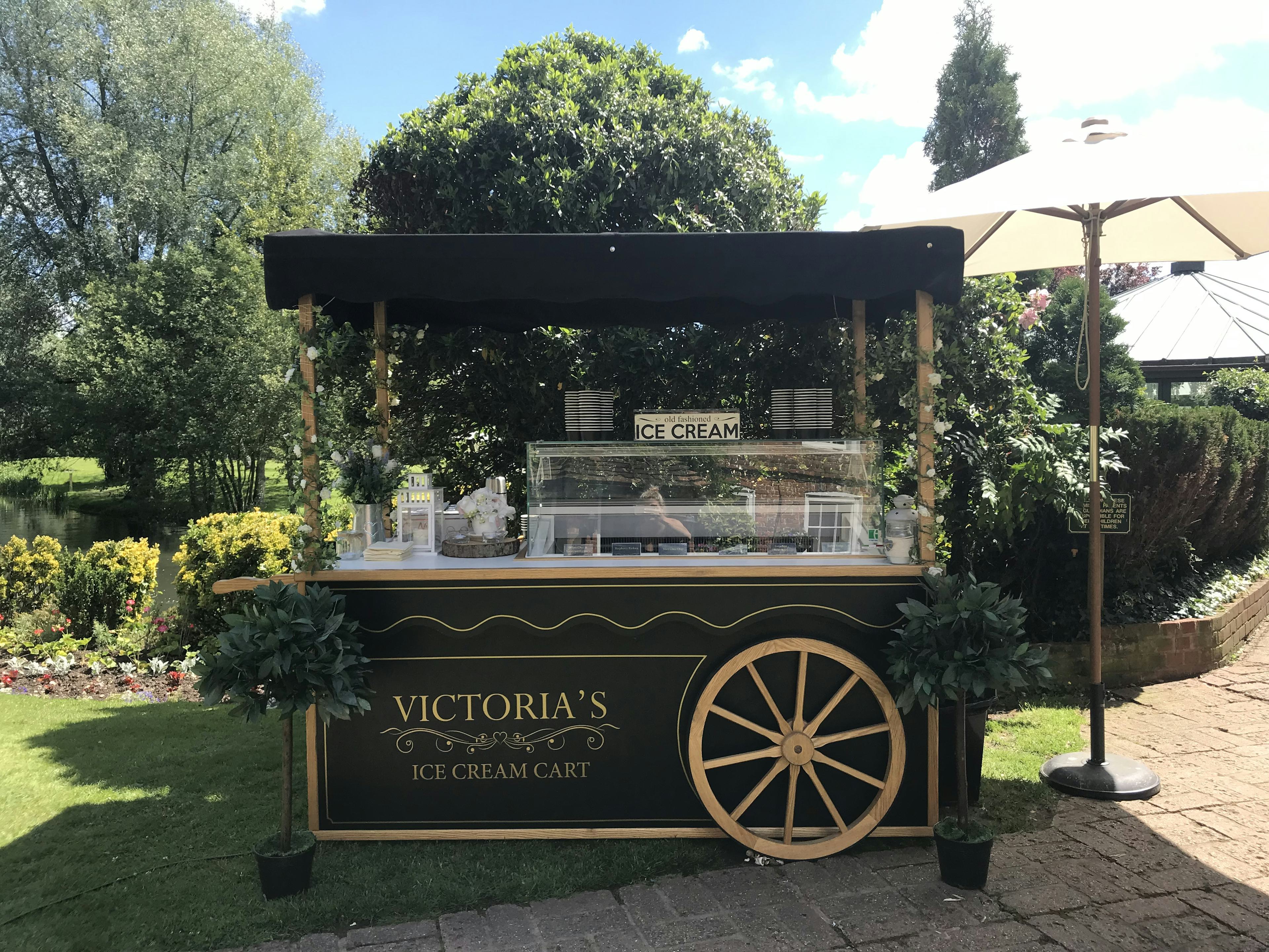 Victoria’s Ice Cream Cart