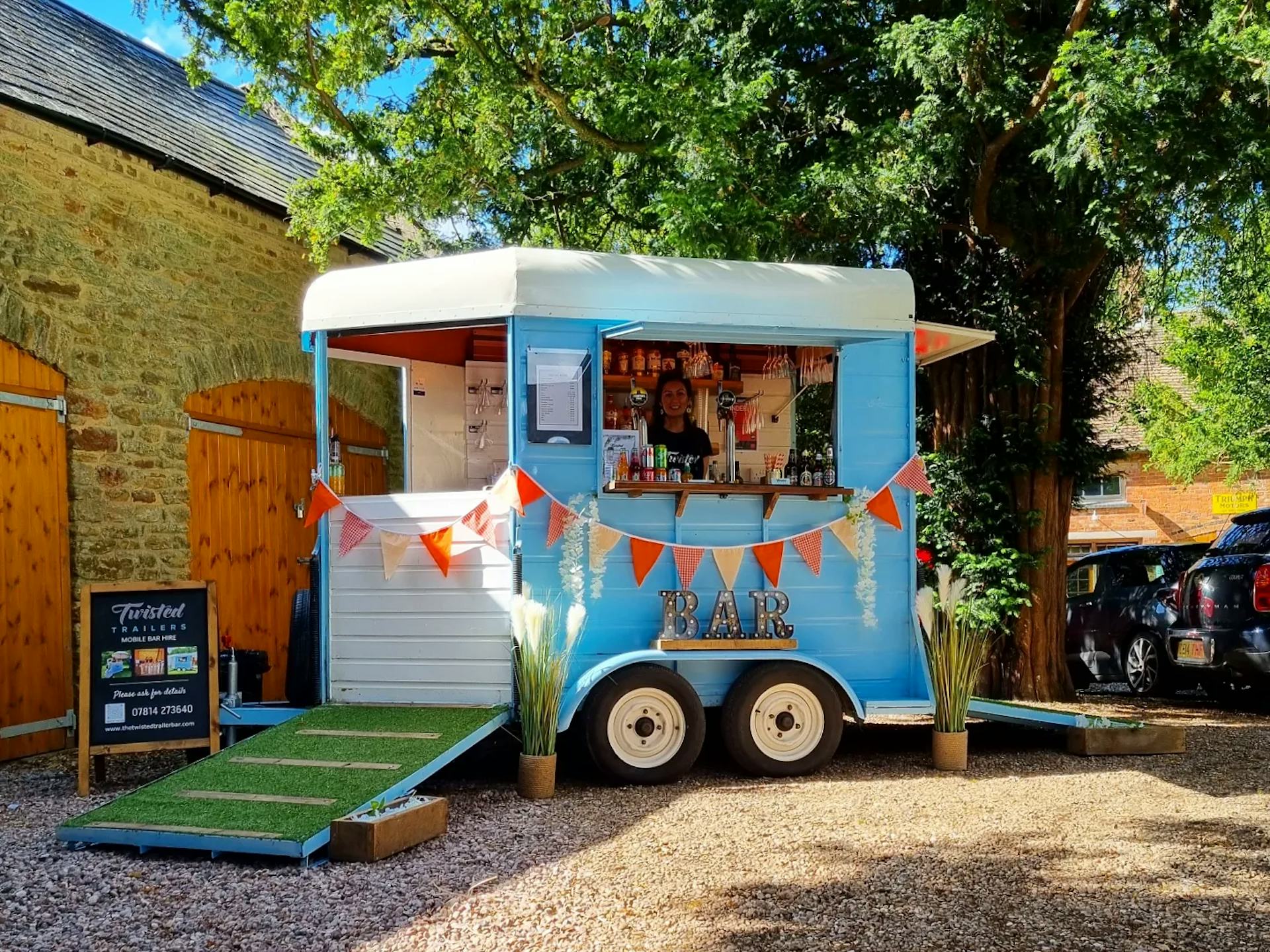 Twisted Trailers Mobile Bar Hire 