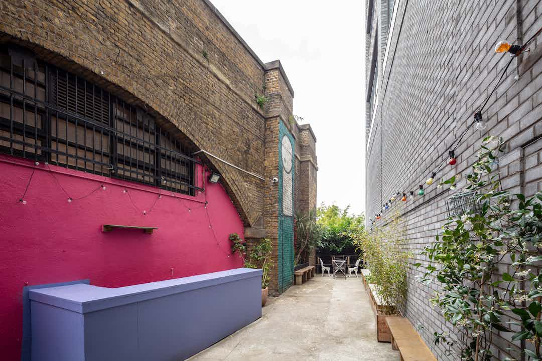 Hero image for supplier Hoxton Arches