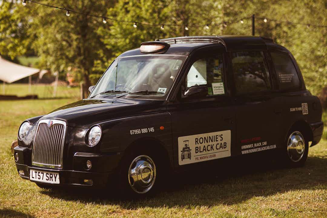 Hero image for supplier Ronnie's Black Cab