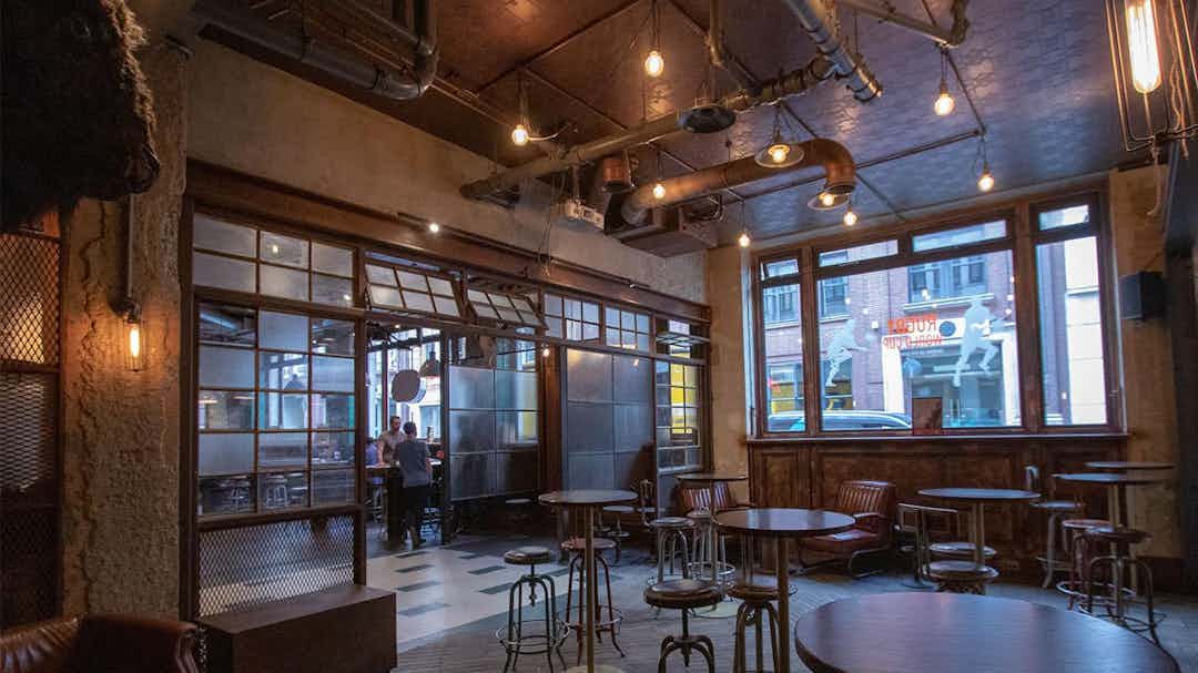 Hero image for supplier Long Arm Pub & Brewery