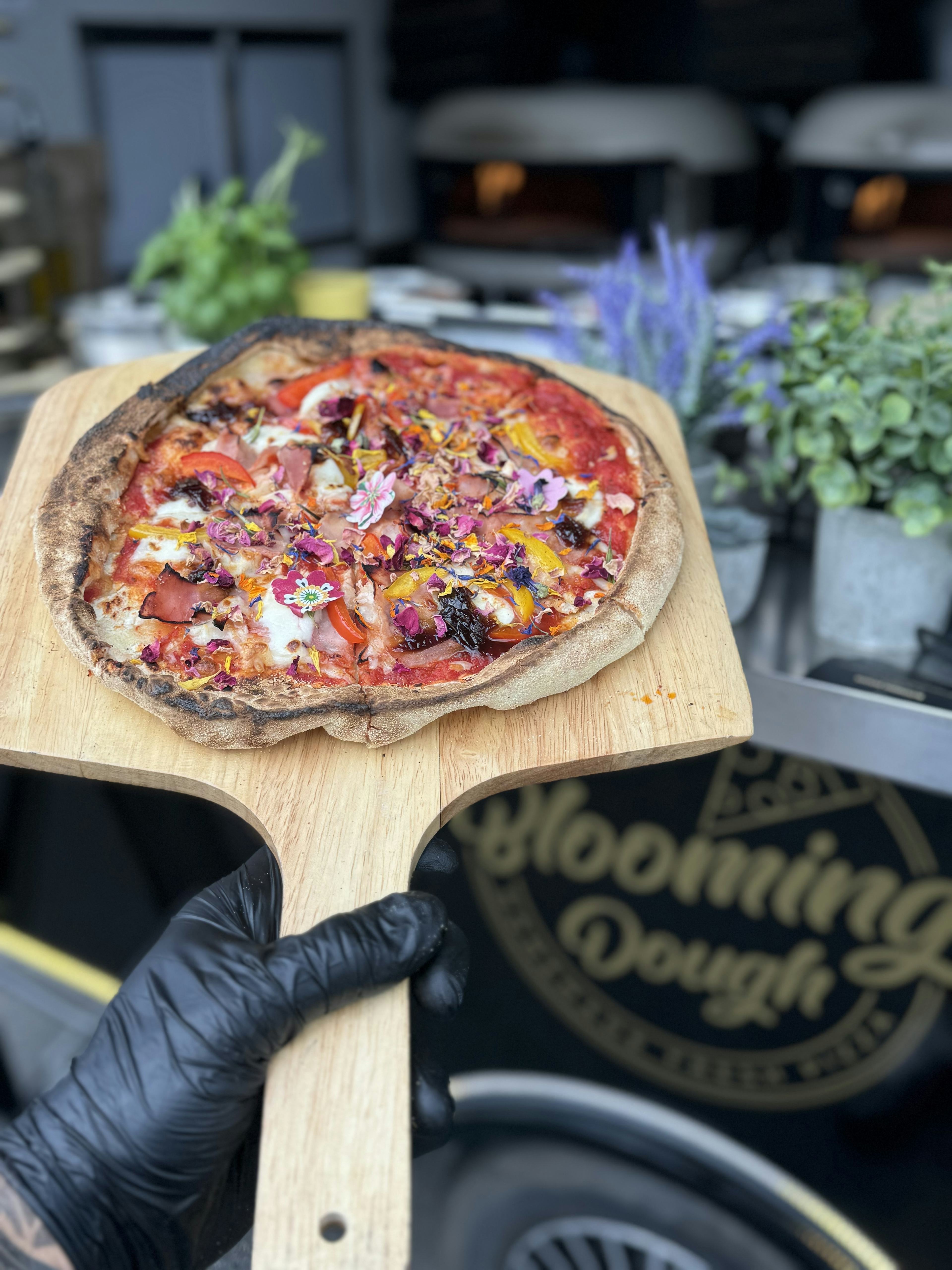 Blooming Dough pizza 