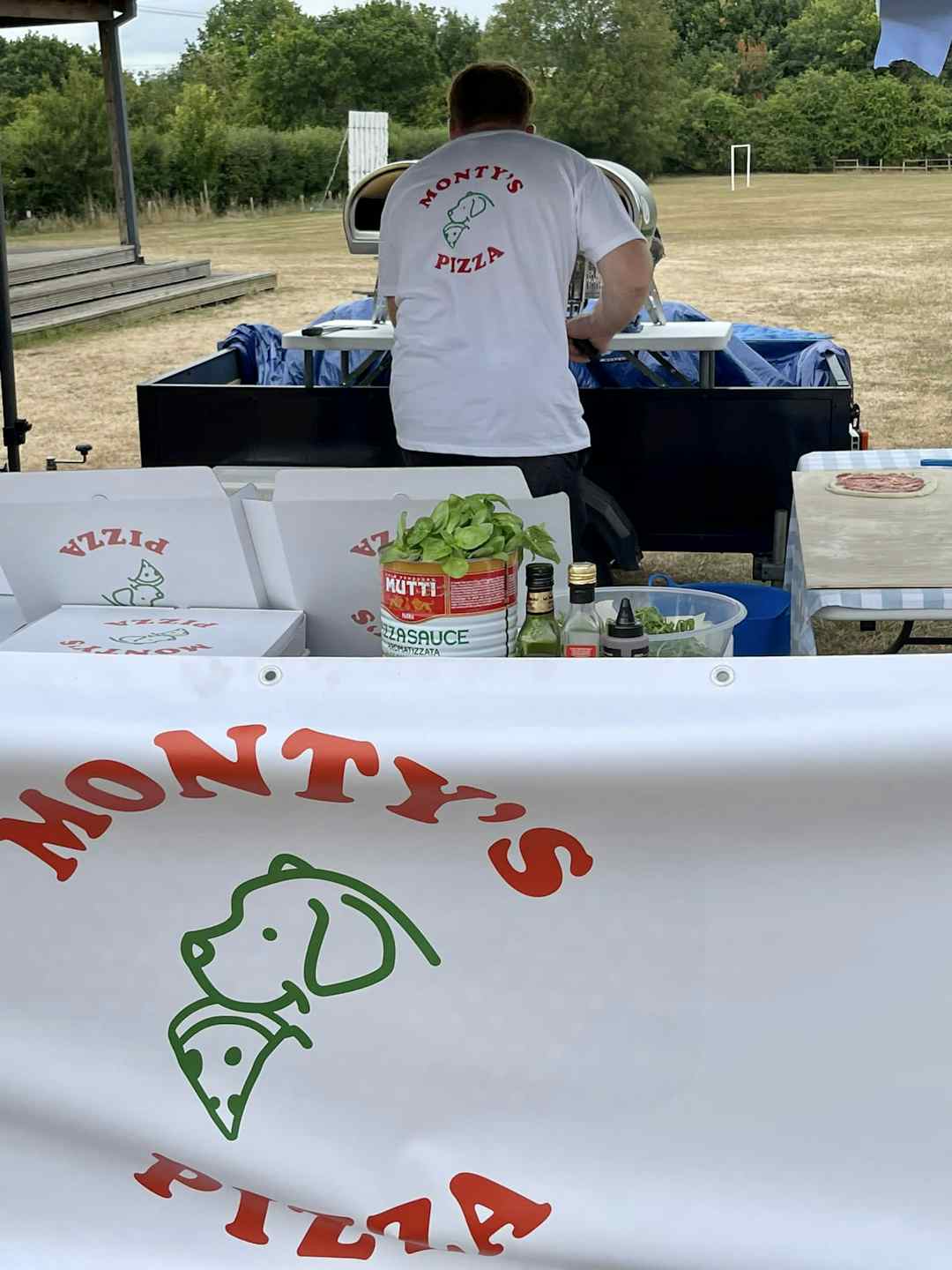 Hero image for supplier Monty's Pizza