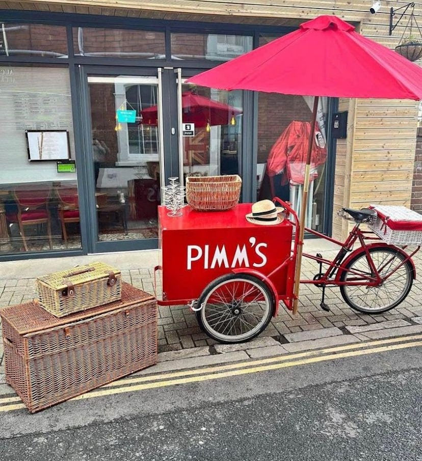 The 6 Top Corporate Event Mobile Bars Suppliers Near Aldershot Book