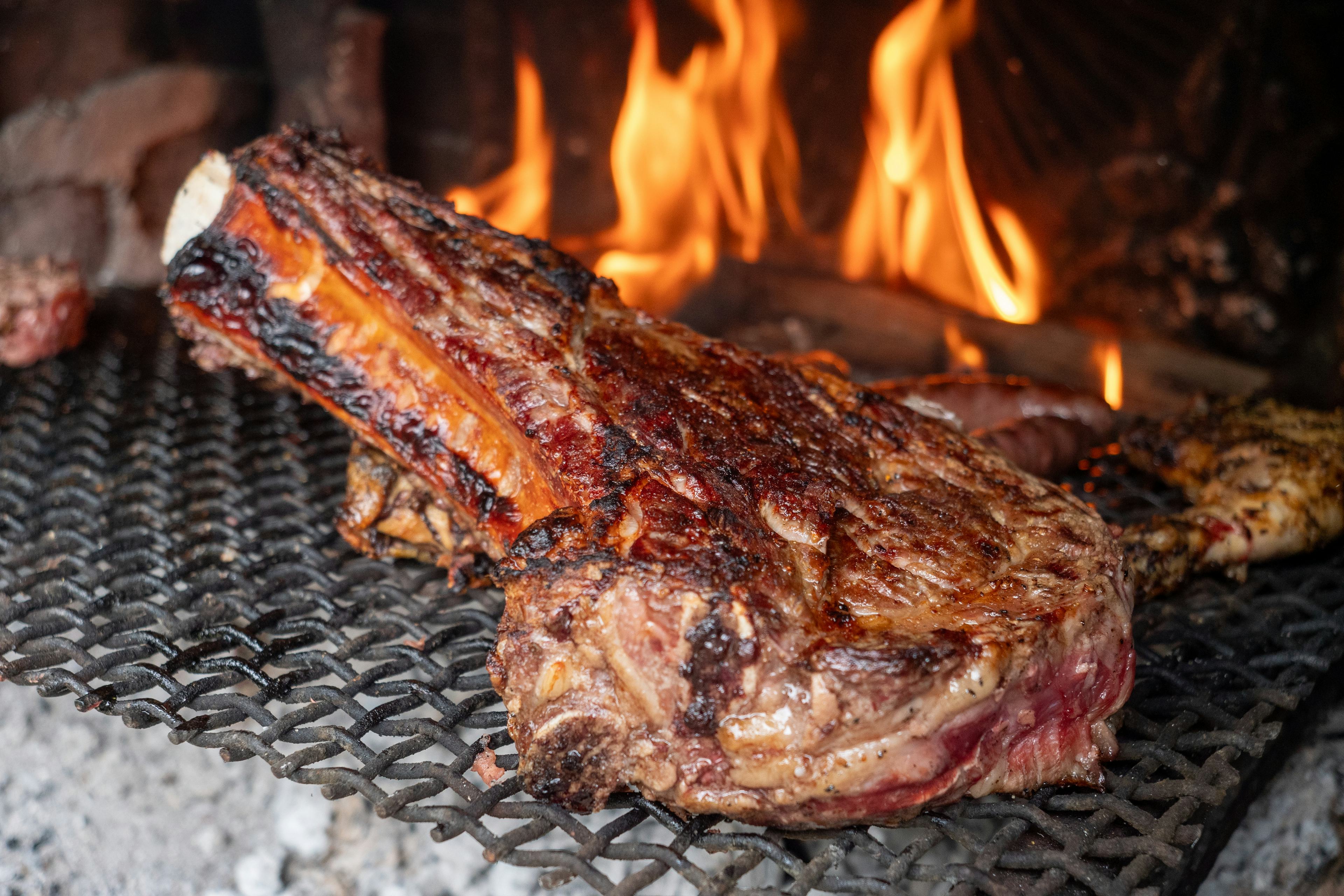 Tomahawk Argentinian Grill