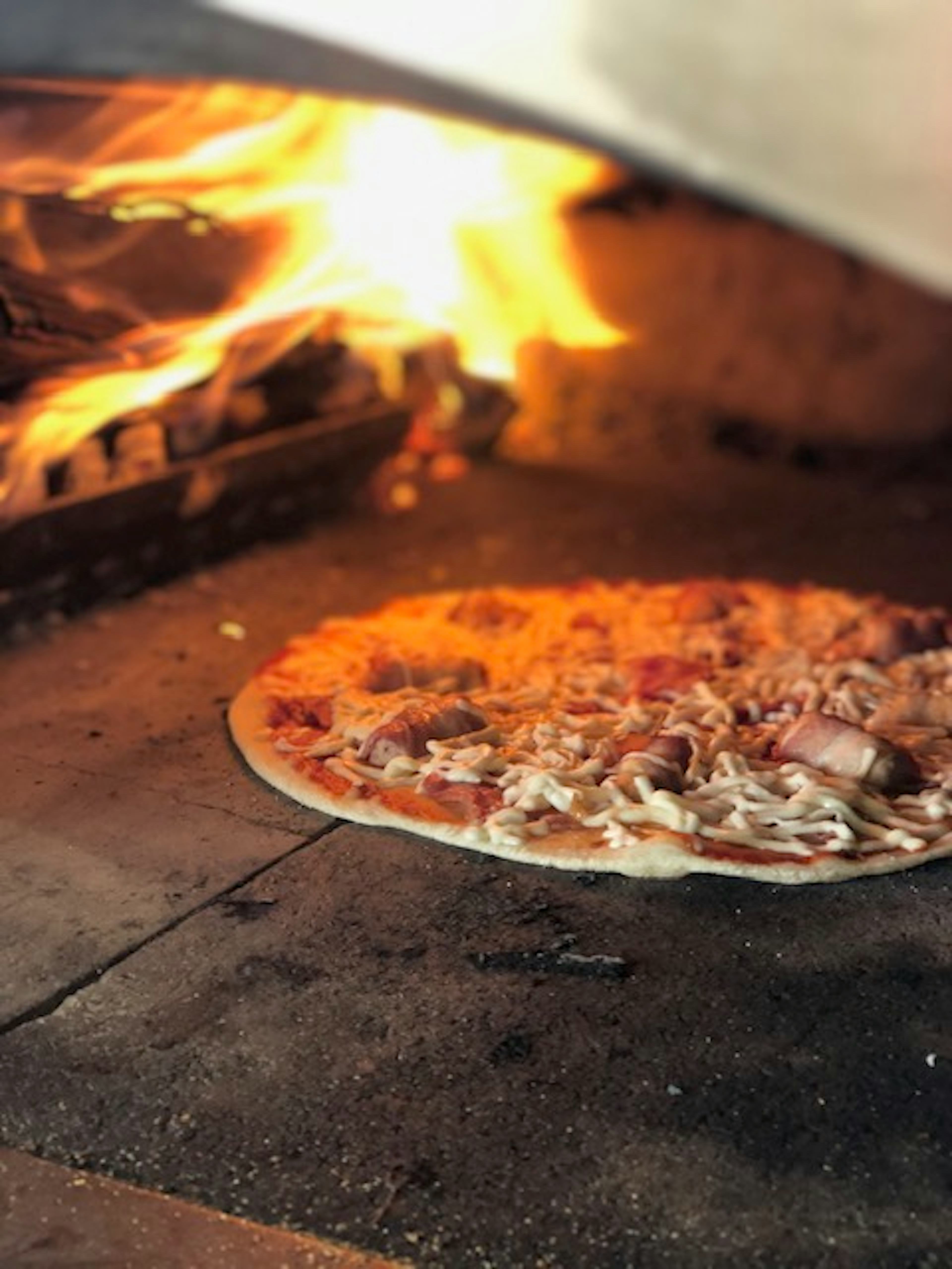 Flying Pig Pizza Company