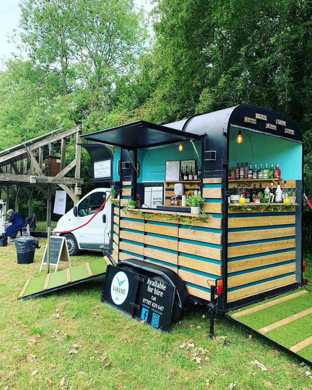 Hero image for supplier Lakem's Mobile Bar