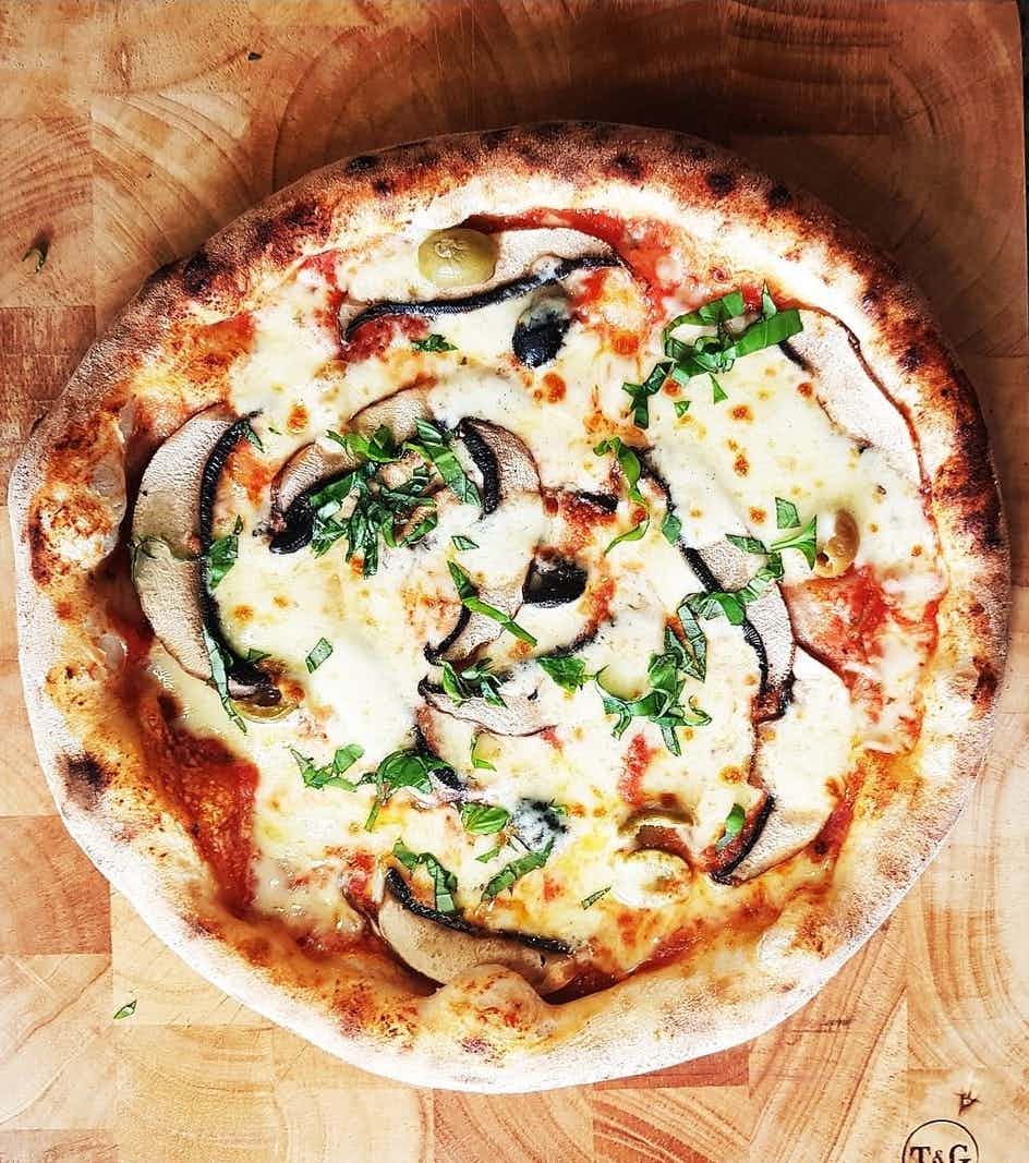 Hero image for supplier Papa's Pizzeria